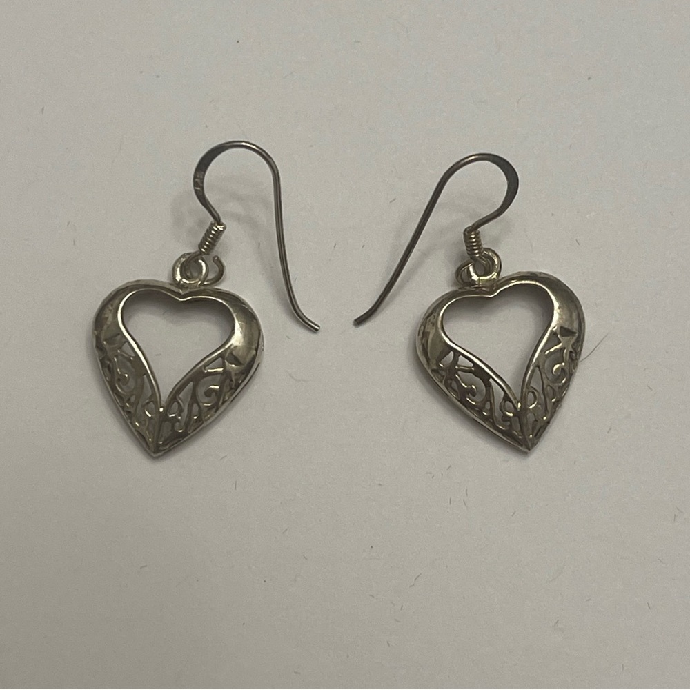 JOSEPH CLEARY 925 HEART SHAPED EARRINGS
